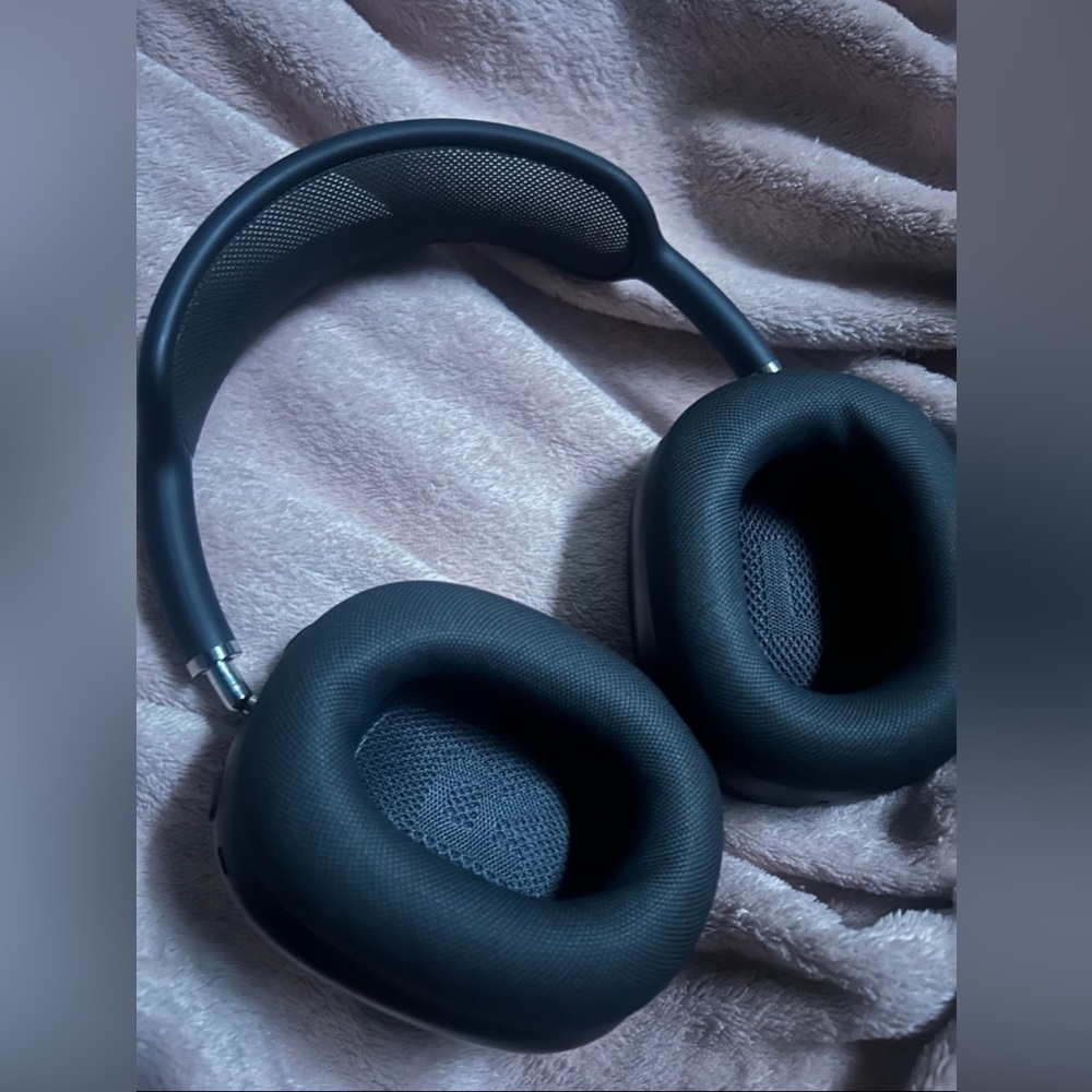 AirPod max
